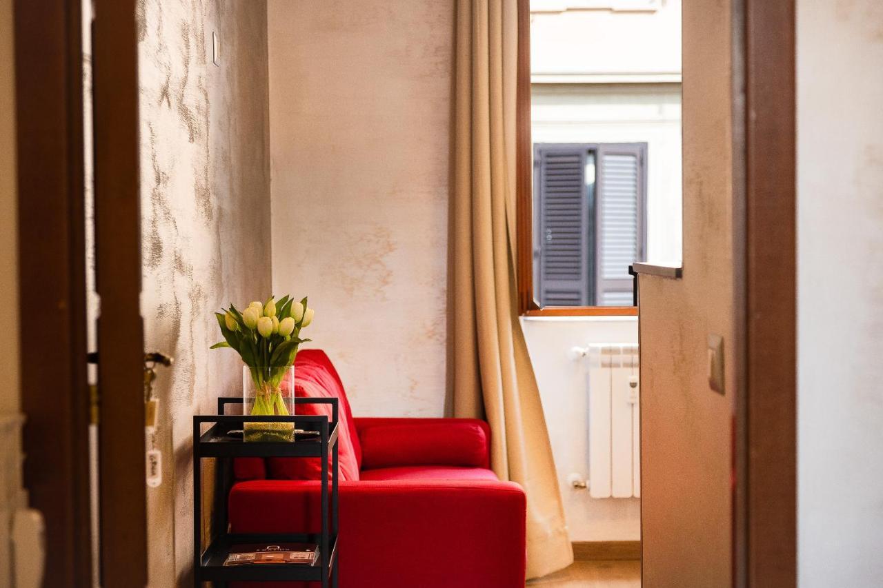 Lovely New Via Genova Appartement